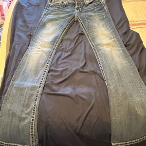 Miss Me Flare Jeans in Faded Blue